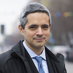 Andrea Monticini, docente di econometria finanziaria alla facoltà di Scienze bancarie dell'Università Cattolica del Sacro cuore di Milano