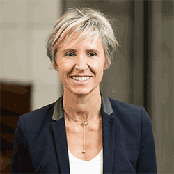 Françoise Cespedes, portfolio manager specializzata sull’azionario Sri per Aviva Investors