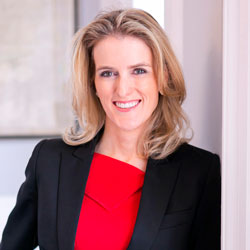 Deirdre Flood, head of International Client Group di Wells Fargo AM