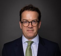 James Cook, head of Investment Directors & Specialists,di Federated Hermes